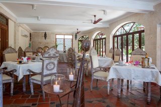 dining-img05