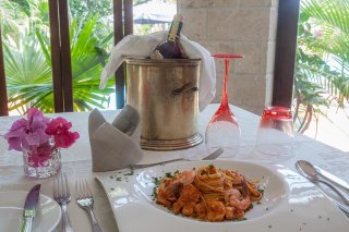dining-img07
