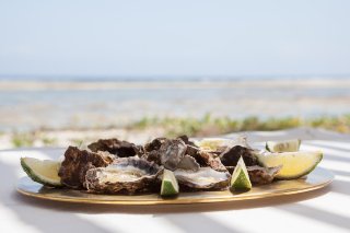 dining-img11