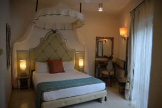 rooms-img01